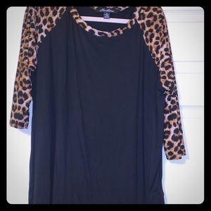 Leopard print top